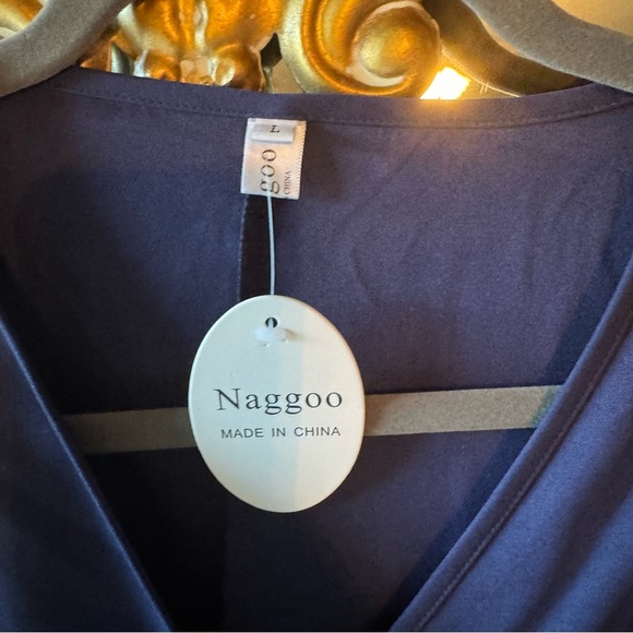 Size large wrap dress - Picture 2 of 6